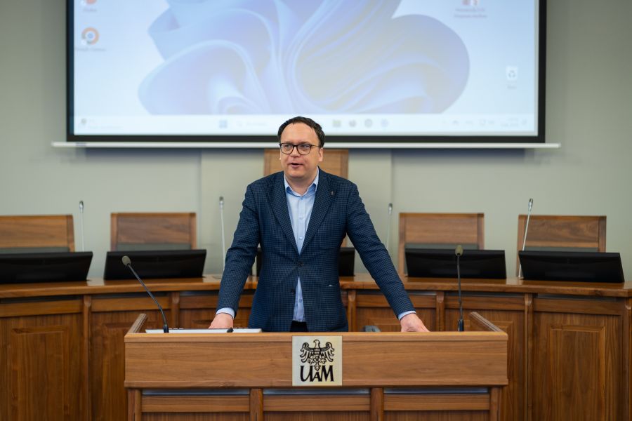 The graphic shows the meeting of the EU co-funded project LibAer_UA