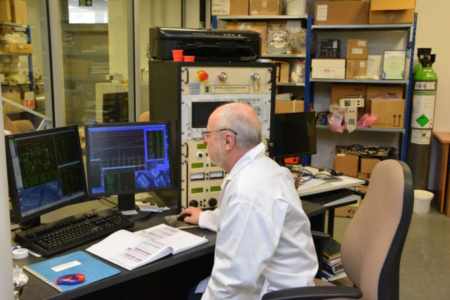 Prof. Tomasz Goslar w pracowni