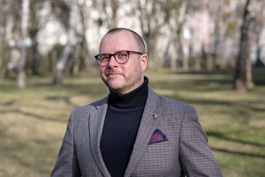 Dr Łukasz Rogowski